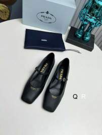 Picture of Prada Shoes _SKUPradasz35-40RR120419010